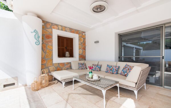 Vacation home Villa Son Carrio