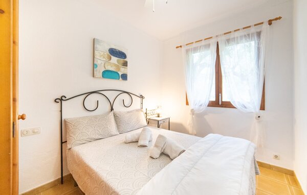 Holiday Home - Cas Sito, Cala Tuent , Spain - EMI384 601