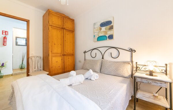 Holiday Home - Cas Sito, Cala Tuent , Spain - EMI384 602