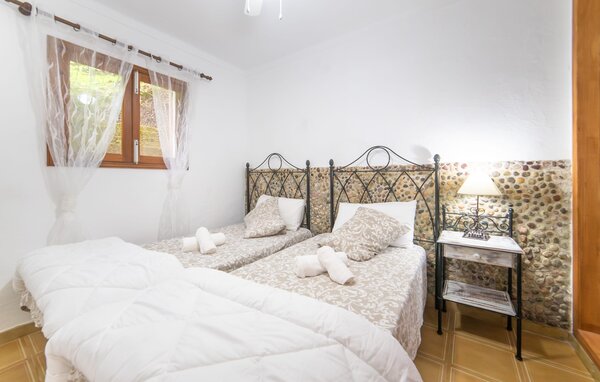 Holiday Home - Cas Sito, Cala Tuent , Spain - EMI384 607