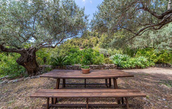 Holiday Home - Cas Sito, Cala Tuent , Spain - EMI384 105