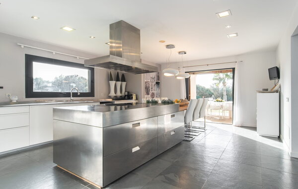 Holiday Home - Flor de Sal a Sa Canoveta, Campos , Spain - EMI391 401