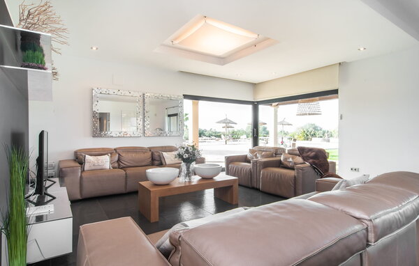 Holiday Home - Flor de Sal a Sa Canoveta, Campos , Spain - EMI391 301