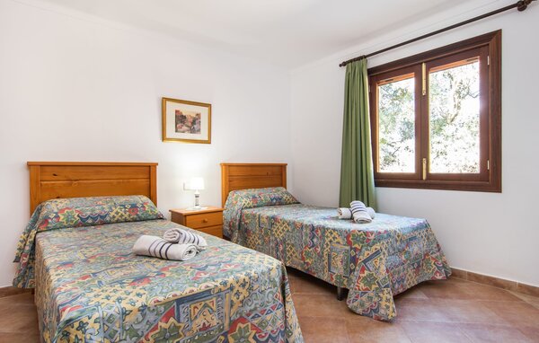 Holiday Home - Can Crestall, Campos , Spain - EMI427 604