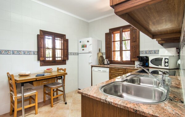 Holiday Home - Can Crestall, Campos , Spain - EMI427 401