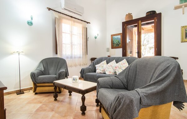 Holiday Home - Can Crestall, Campos , Spain - EMI427 302
