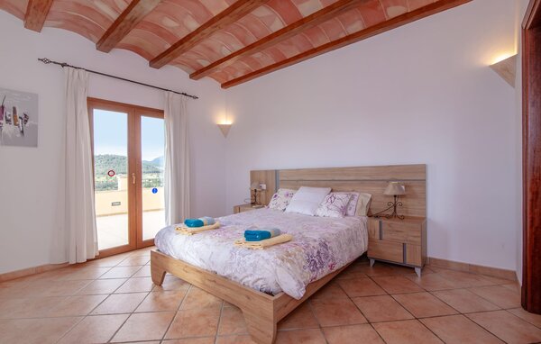 Holiday Home - Sa Bassa Seca, Cala Murada , Spain - EMI452 610