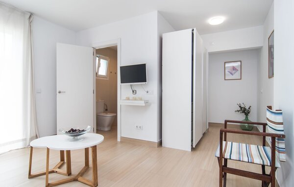 Apartment - Confluentia Playa 8, Can Picafort , Spain - EMI462 7