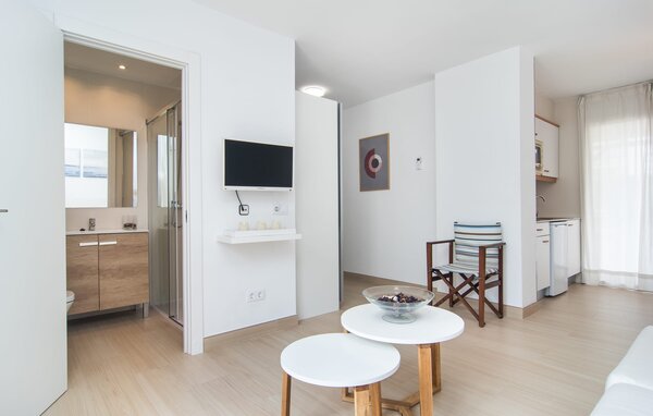 Apartment - Confluentia Playa 8, Can Picafort , Spain - EMI462 9
