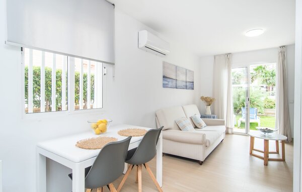 Apartment - Confluentia Playa 8, Can Picafort , Spain - EMI462 301