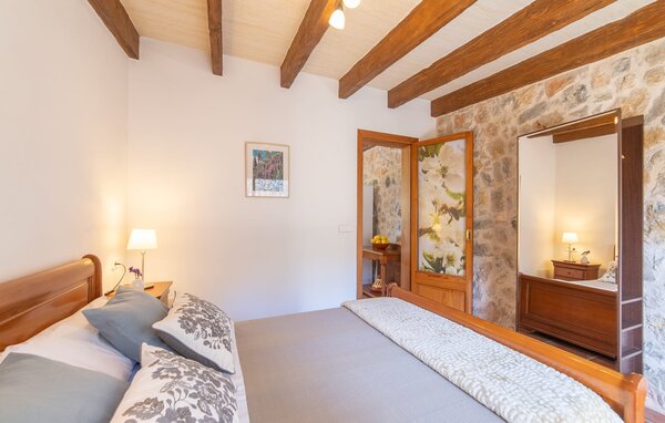 Holiday Home - El Cipres de Cala Millor, Cala Millor , Spain - EMI485 602