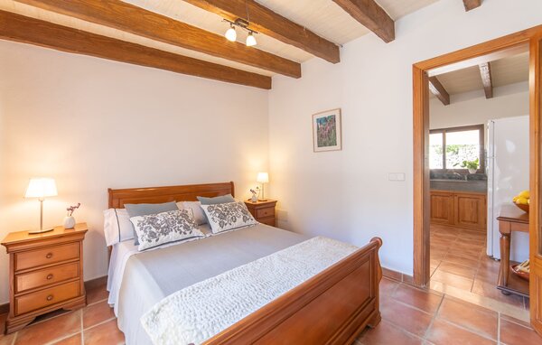 Holiday Home - El Cipres de Cala Millor, Cala Millor , Spain - EMI485 603