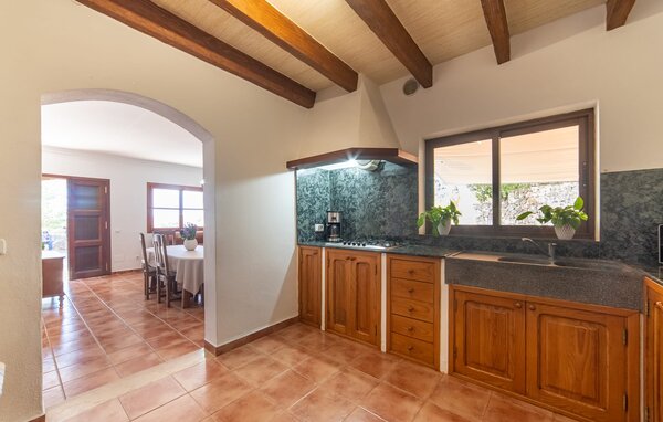 Holiday Home - El Cipres de Cala Millor, Cala Millor , Spain - EMI485 401