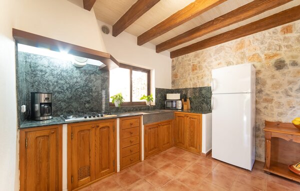 Holiday Home - El Cipres de Cala Millor, Cala Millor , Spain - EMI485 402