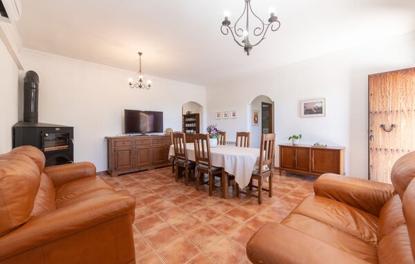 Holiday Home - El Cipres de Cala Millor, Cala Millor , Spain - EMI485 301