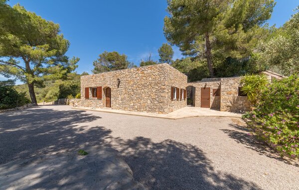 Holiday Home - El Cipres de Cala Millor, Cala Millor , Spain - EMI485 82