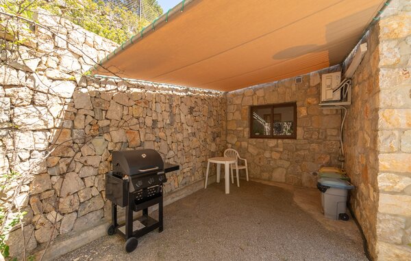 Holiday Home - El Cipres de Cala Millor, Cala Millor , Spain - EMI485 105