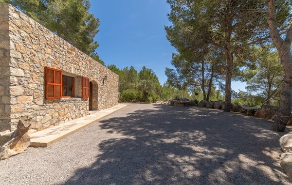 Holiday Home - El Cipres de Cala Millor, Cala Millor , Spain - EMI485 109