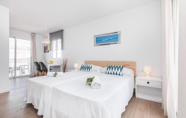 Apartment - Confluentia Playa 9, Can Picafort , Spain - EMI493 604