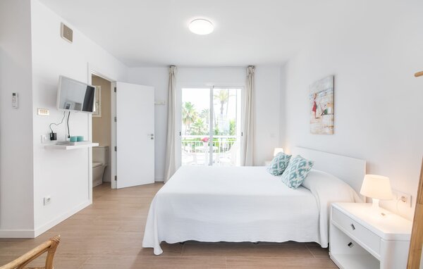 Apartment - Confluentia Playa 10, Can Picafort , Spain - EMI505 3