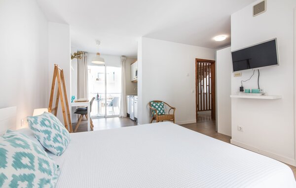 Apartment - Confluentia Playa 10, Can Picafort , Spain - EMI505 6