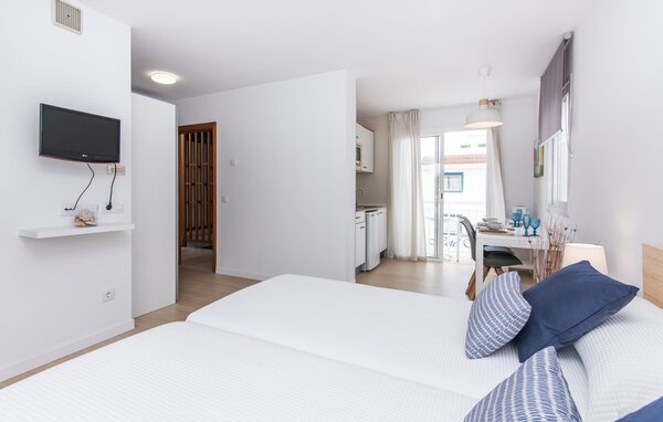 Apartment - Confluentia Playa 11, Can Picafort , Spain - EMI506 8