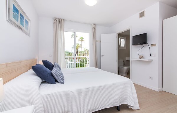 Apartment - Confluentia Playa 11, Can Picafort , Spain - EMI506 601