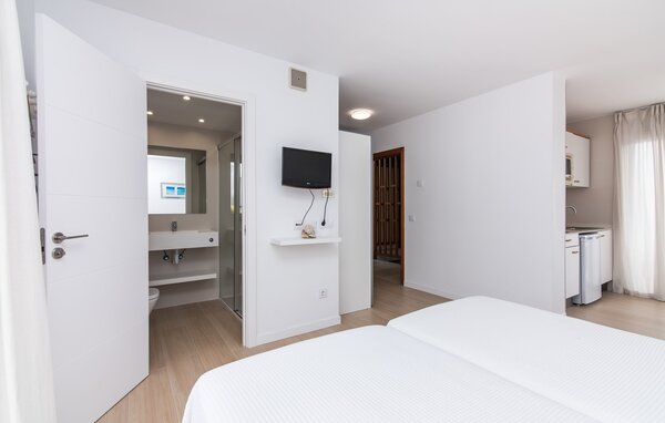 Apartment - Confluentia Playa 11, Can Picafort , Spain - EMI506 603