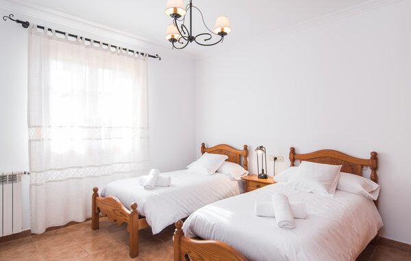Holiday Home - Vernissa de Apolonia, Can Picafort , Spain - EMI552 604