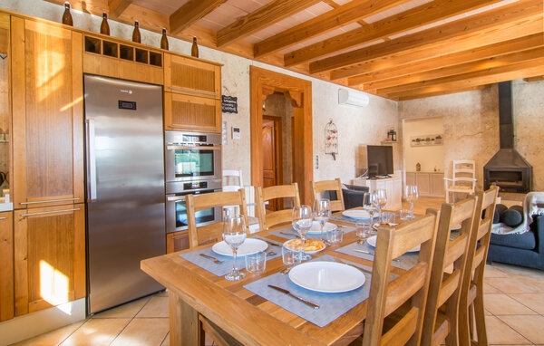 Holiday Home - Llucmajor , Spain - EMI628 403