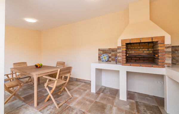 Holiday Home - Vilafranca de Bonany , Spain - EMI629 103