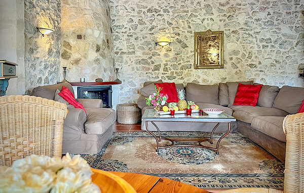 Holiday Home - Petra , Spain - EMI683 302