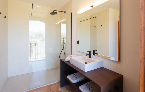 Holiday Home - Santa Maria Del Camí , Spain - EMI690 701
