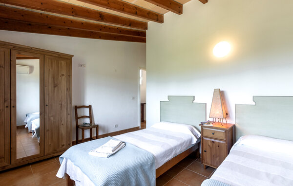 Holiday Home - Pollença , Spain - EMI819 605