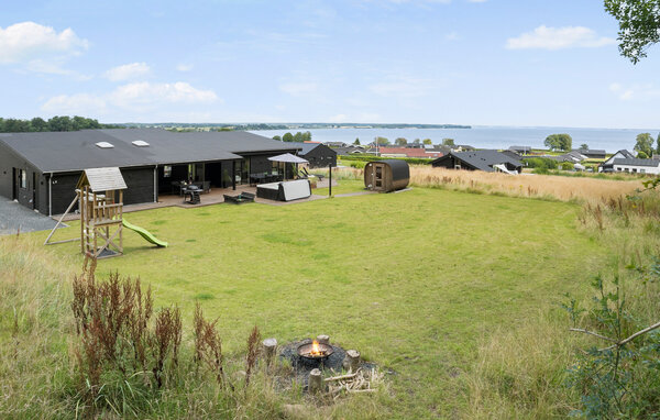 Semesterhus - Grønninghoved Strand , Danmark - F02135 1