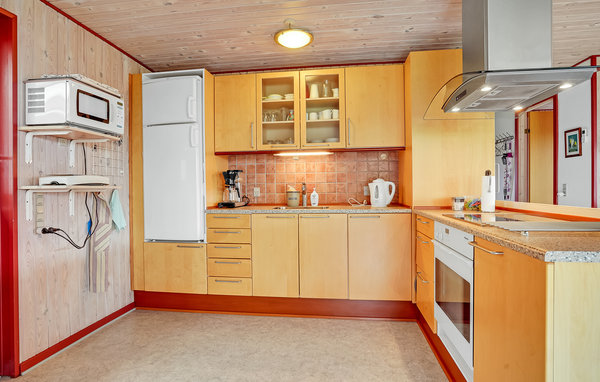 Semesterhus - Binderup Strand , Danmark - F02138 8
