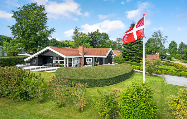 Feriehus - Hejlsminde , Danmark - F04007 1