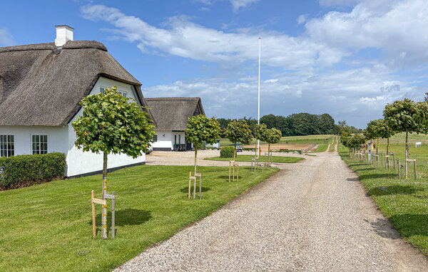 Holiday Home - Hejlsminde , Denmark - F04261 1