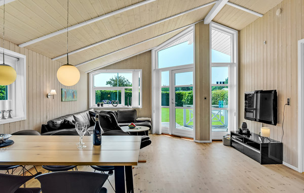 Semesterhus - Diernæs Strand , Danmark - F05428 302