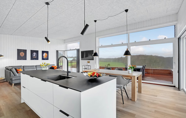 Semesterhus - Løjt Strand , Danmark - F07312 403