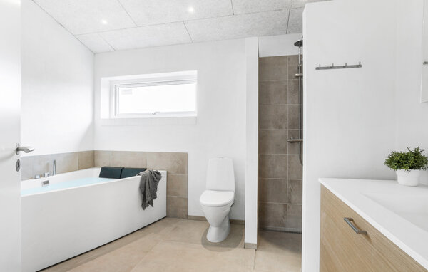 Semesterhus - Flovt Strand , Danmark - F07345 703