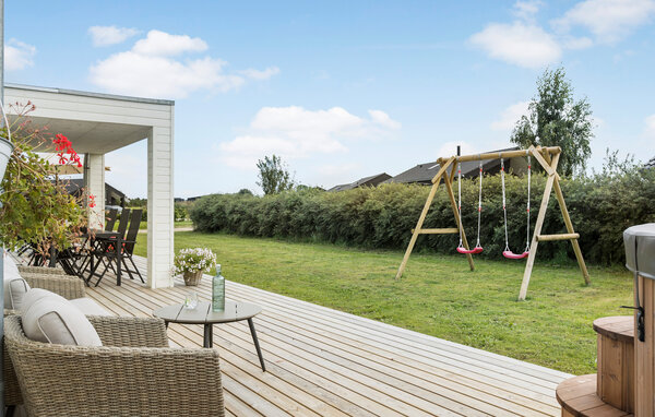 Semesterhus - Flovt Strand , Danmark - F07345 104