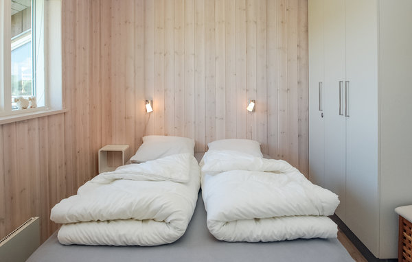 Semesterhus - Flovt Strand , Danmark - F07601 602