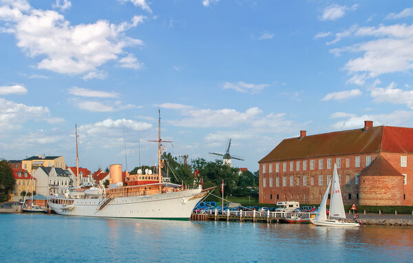 Domy wakacyjne - Skovmose Strand , Dania - F09594 7