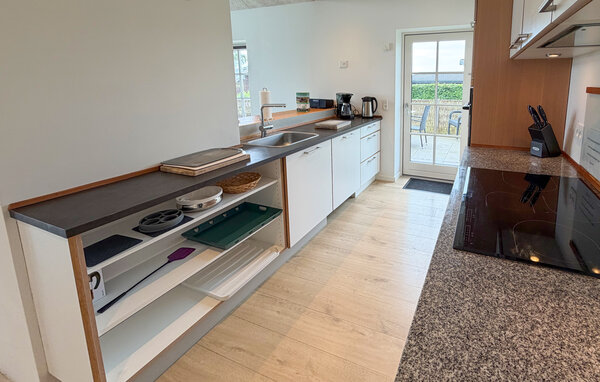 Semesterhus - Mommark Strand , Danmark - F09665 7