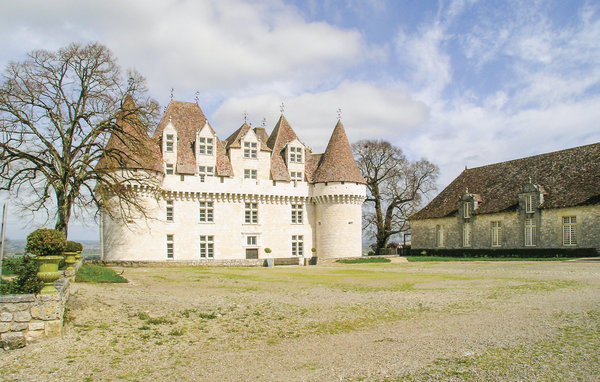 Holiday Home - St. Aubin de Cadeleche , France - FAD373 901