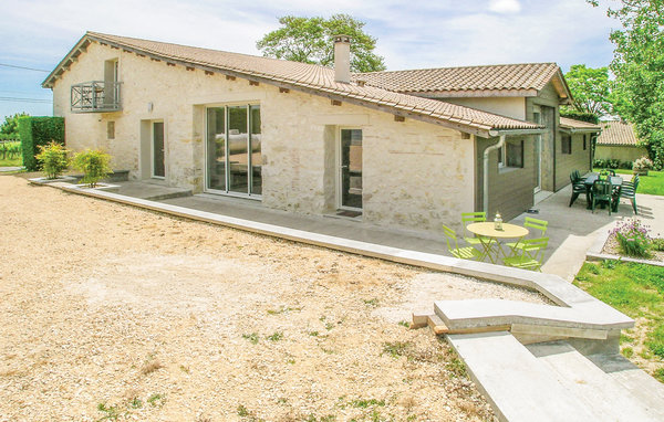 Holiday Home - St. Aubin de Cadeleche , France - FAD373 81