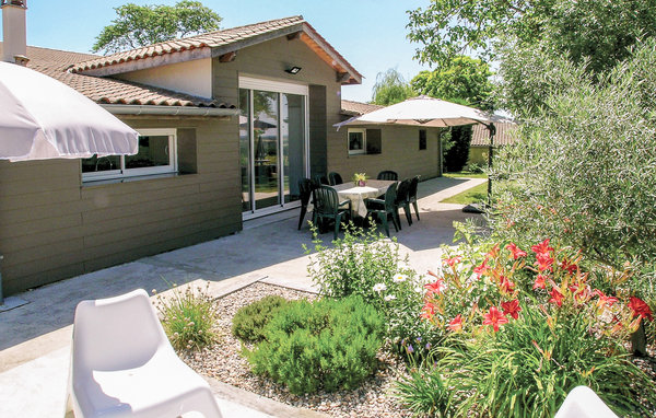 Holiday Home - St. Aubin de Cadeleche , France - FAD373 101