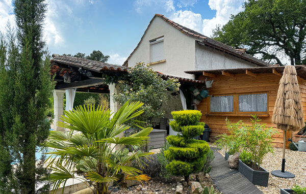 Location de vacances - Saint-Sauveur-Lalande , France - FAD432 82