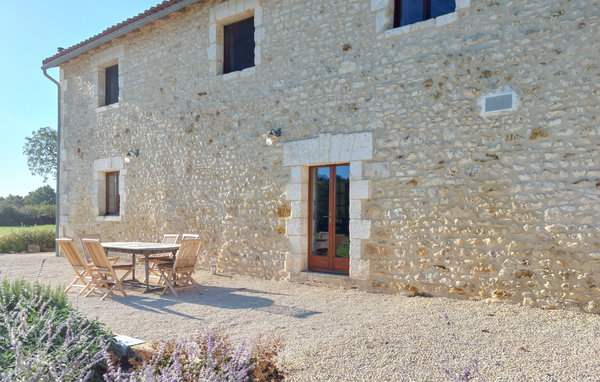 Location de vacances - Maison de Beauvais , France - FAD475 101